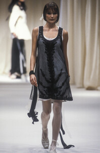 Alberta Ferretti 1994 Women RTW 22.jpg