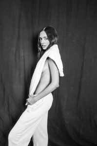 Alexis Bumgarner - Evolve [2025] Portfolio 21185870.jpg