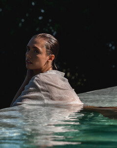 Alexis Bumgarner - Evolve [2025] Portfolio HQ 20161365.jpg