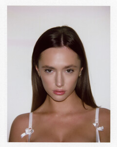 Alexis Bumgarner - Evolve [2025] Portfolio HQ 20161383.jpg