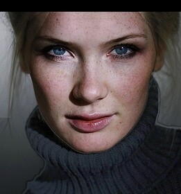 AnnaJulka face - 2000s.jpg