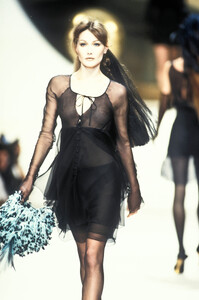 Chanel 1994 Haute Couture 164.jpg