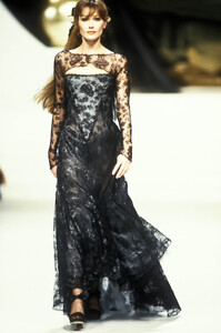 Chanel 1994 Haute Couture 216.jpg