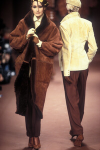 Cher Michel Klein 1992 Women RTW 35.jpg
