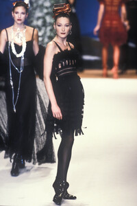 Chloe 1994 Women RTW 111.jpg