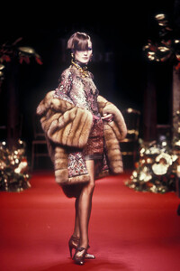Christian Dior 1994 Haute Couture 28.jpg