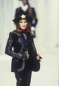 Complice 1992 Women RTW 2.jpg