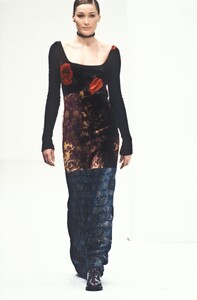 Dolce Gabbana 1994 Women RTW 69.jpg