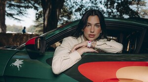 Dua Lipa - Maxim [2025.07.25] Dua-Lipa-Porsche-2.jpg