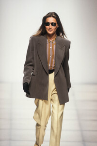 Emporio Armani 1992 Women RTW 85.jpg