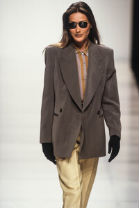 Emporio Armani 1992 Women RTW 86.jpg