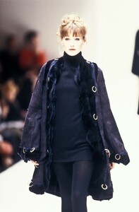 Fendi 1994 Women RTW 40.jpg
