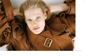 Harper's Bazaar France August 2025 LC_2.jpg