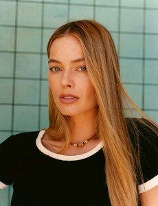 Harper's Bazaar France August 2025 MR_9.jpeg