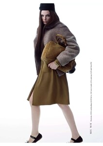 Harper's Bazaar UK 09-2025_16.jpg