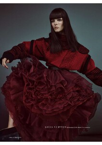 Harper's Bazaar UK 09-2025_27.jpg