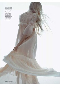 Harper's Bazaar UK 09-2025_33.jpg