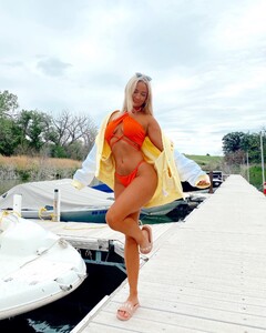 KayleighJ - 192327688_475800380168918_7906806728309887204_n_2021-05-28_1440x1800.jpg