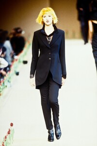 Kenzo 1996 Women RTW 84.jpg