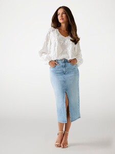 KiannaLS - Guess '25_Flowing tunic blouse4_W5GH0YWHAJ0-G011-ALT1.jpg