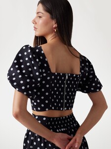 KiannaLS - Guess '25_Polka dot top with bow5_W5PH1UWG280-FJAG-ALT3.jpg