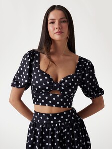 KiannaLS - Guess '25_Polka dot top with bow5_W5PH1UWG280-FJAG.jpg