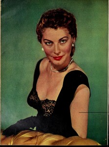 Modern-Screen-1948-07-Vol-37-No-2_0045.jpg