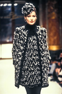 Pierre Balmain 1994 Haute Couture 25.jpg