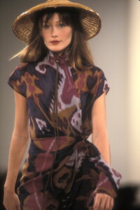 Ralph Lauren 1994 Women RTW 27.jpg