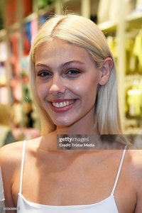 Screenshot 2025-07-13 at 09-12-28 Daniela Djokic during the WALK Of Mumuso during the Berlin Fashion... Nachrichtenfoto - Getty Images.png