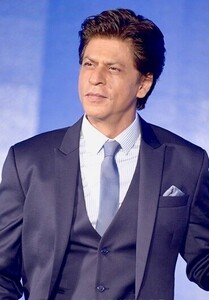 Shah_Rukh_Khan_graces_the_launch_of_the_new_Santro.jpg