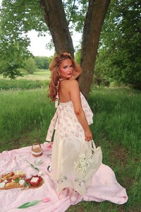Shop Janae - Cream Tea Blossoms Top - 10_C759F8BB-F3BD-47E9-B7B9-97D46CB45130.jpg