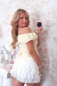 Shop Janae - Lace Of Love Shorties - 2_5F0EE51B-5267-4FFA-AA3B-50F56FF48EB5.jpg