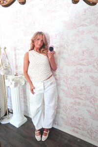 Shop Janae - The Blanche Barrel Jeans - 7_EEBB528A-C44E-4087-ACAE-B679C647284A.jpg