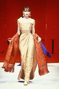 Valentino 1993 Haute Couture 200.jpg