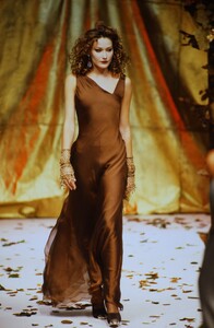 Valentino 1994 Haute Couture 112.jpg