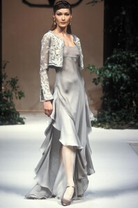 Valentino 1994 Haute Couture 126.jpg