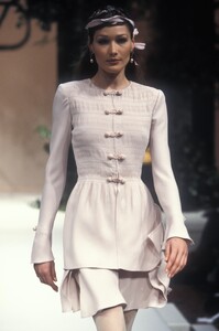 Valentino 1994 Haute Couture 33.jpg