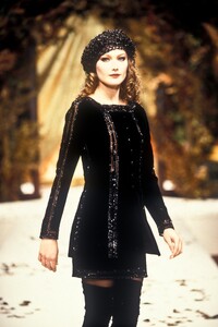 Valentino 1994 Haute Couture 84.jpg