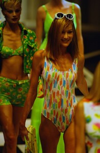 Versace 1996 Women RTW 174.jpg