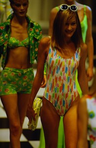 Versace 1996 Women RTW 175.jpg