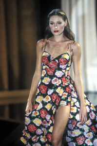 Versus by Donatella 1995 Women RTW 141.jpg