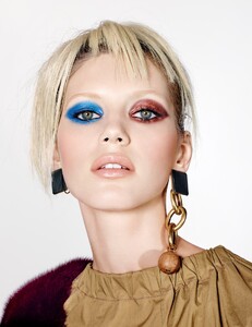 Vogue Italia Nov 2016 - 09.jpg