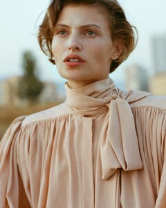 Vogue Spain 08-2025_12.jpg