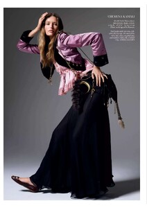 Vogue UK 08-2025_5.jpg