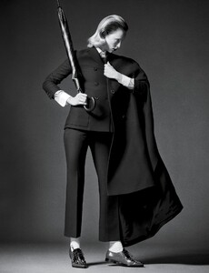 W Magazine April_May 20182.jpg