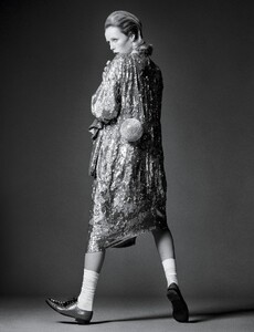 W Magazine April_May 20184.jpg