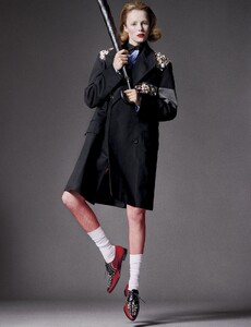 W Magazine April_May 20187.jpg