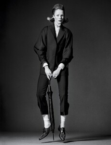 W Magazine April_May 20188.jpg