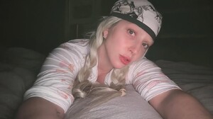 Xoxo night night writing lyrics in bed sleep tight.jpg